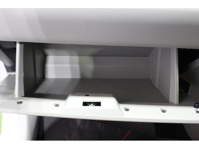 すぐに取り出せ、しまえる多彩な収納が付いています。