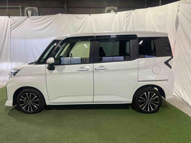 トール カスタムＧ　ターボ　認定中古車　ＣＶＴ　９インチディスプレイオーディオ　パノラマカメラ　キーフリーシステム　ステアリングスイッチ　両側パワースライドドア（3枚目）