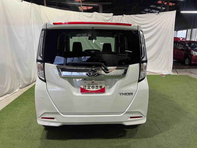 トール カスタムＧ　ターボ　認定中古車　ＣＶＴ　９インチディスプレイオーディオ　パノラマカメラ　キーフリーシステム　ステアリングスイッチ　両側パワースライドドア（5枚目）