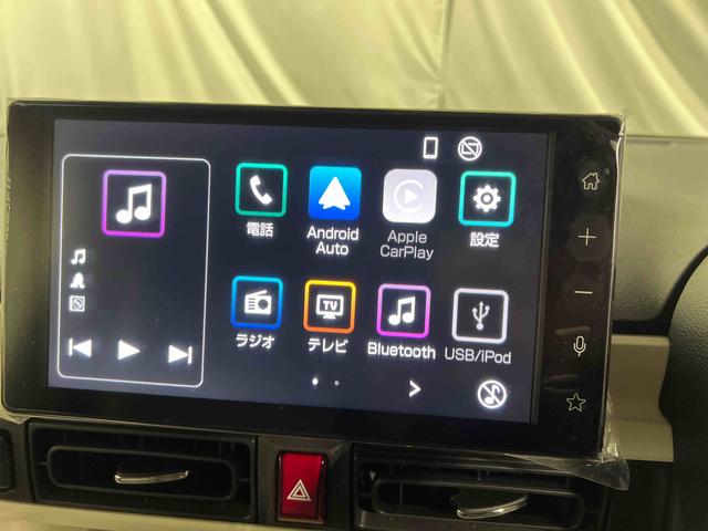 ムーヴキャンバス ストライプスＧ　認定中古車　ＣＶＴ　９インチディスプレイオーディオ　バックカメラ　キーフリーシステム　ステアリングスイッチ　ホッとカップホルダー　両側パワースライドドア（8枚目）