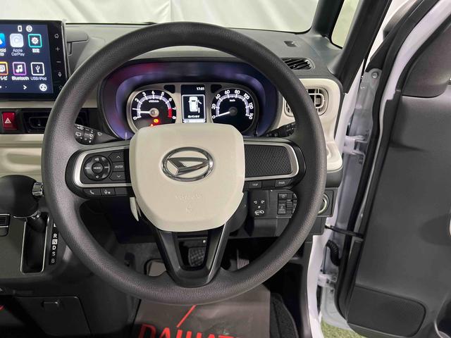 ムーヴキャンバス ストライプスＧ　認定中古車　ＣＶＴ　９インチディスプレイオーディオ　バックカメラ　キーフリーシステム　ステアリングスイッチ　ホッとカップホルダー　両側パワースライドドア（13枚目）