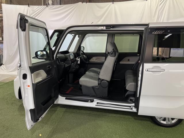 タント Ｘ　認定中古車　ＣＶＴ　９インチディスプレイオーディオ　バックカメラ　キーフリーシステム　両側パワースライドドア　助手席側ピラーレス　ステアリングスイッチ　オートエアコン（4枚目）