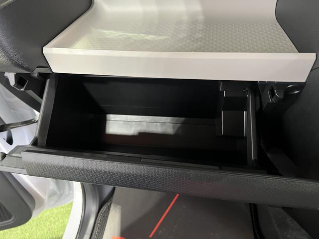 タント Ｘ　認定中古車　ＣＶＴ　９インチディスプレイオーディオ　バックカメラ　キーフリーシステム　両側パワースライドドア　助手席側ピラーレス　ステアリングスイッチ　オートエアコン（22枚目）