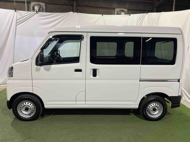 ハイゼットカーゴ ＤＸ　認定中古車　ＣＶＴ　ＣＤラジオ　キーレスエントリー　マニュアルエアコン　オートライト　アイドリングストップ（3枚目）