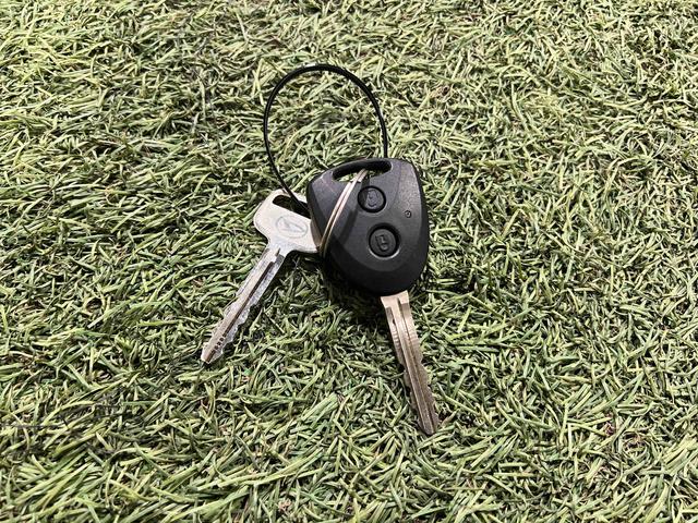 ハイゼットカーゴ ＤＸ　認定中古車　ＣＶＴ　ＣＤラジオ　キーレスエントリー　マニュアルエアコン　オートライト　アイドリングストップ（10枚目）