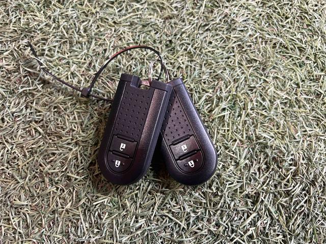 ミラトコット G リミテッド SAIII 認定中古車 CVT ナビ パノラマカメラ ドライブレコーダー キーフリーシステム シートヒーター ステアリングスイッチ オートエアコン(12枚目)