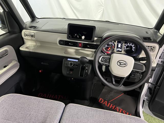 ムーヴキャンバス ストライプスＧ　シートヒーター　ステアリングスイッチ　ホッとカップホルダー　オートエアコン　キーフリーシステム　両側パワースライドドア　電動格納ミラー　認定中古車　ＣＶＴ　６６０（10枚目）