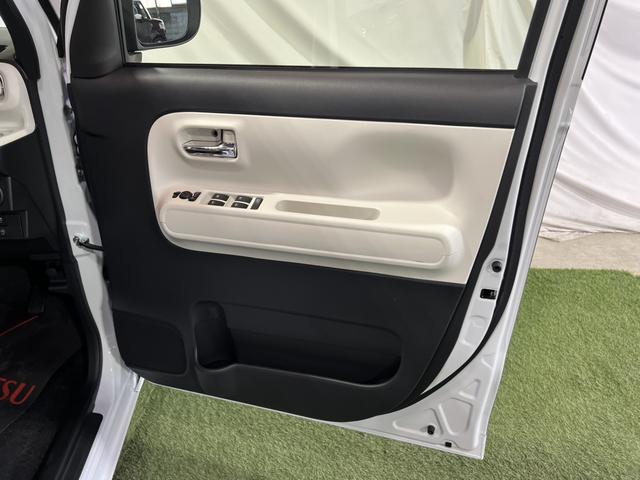 ムーヴキャンバス ストライプスＧ　ディスプレイオーディオ　バックカメラ　シートヒーター　ホッとカップホルダー　ステアリングスイッチ　キーフリーシステム　両側パワースライドドア　認定中古車　ＣＶＴ　６６０（22枚目）