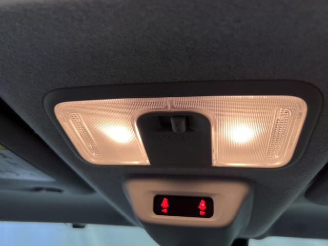 ムーヴキャンバス ストライプスＧ　ディスプレイオーディオ　バックカメラ　シートヒーター　ホッとカップホルダー　ステアリングスイッチ　キーフリーシステム　両側パワースライドドア　認定中古車　ＣＶＴ　６６０（30枚目）