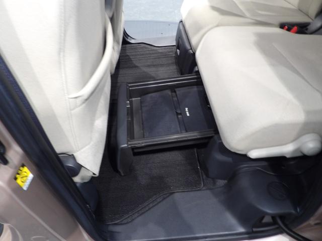 ムーヴキャンバス Ｘリミテッドメイクアップ　ＳＡＩＩ　４ＷＤ　両側パワースライドドア　スマートアシストＩＩ　プッシュボタンスタート　イモビライザー機能付きキーフリーシステム　１４インチ専用ホイールカバー　置き楽ボックス　オートエアコン（21枚目）