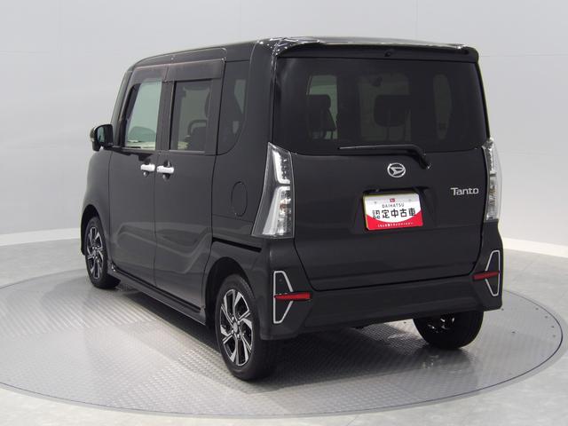 タント カスタムＸ　４ＷＤ　ミラクルオープン両側スライドドア（左側電動）　ＬＥＤヘッドライト　スマートアシスト　運転席ロングスライドシート　プッシュボタンスタート　オートエアコン　純正１４インチアルミ（9枚目）