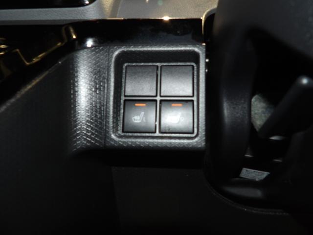 タント カスタムＸ　４ＷＤ　ミラクルオープン両側スライドドア（左側電動）　ＬＥＤヘッドライト　スマートアシスト　運転席ロングスライドシート　プッシュボタンスタート　オートエアコン　純正１４インチアルミ（21枚目）