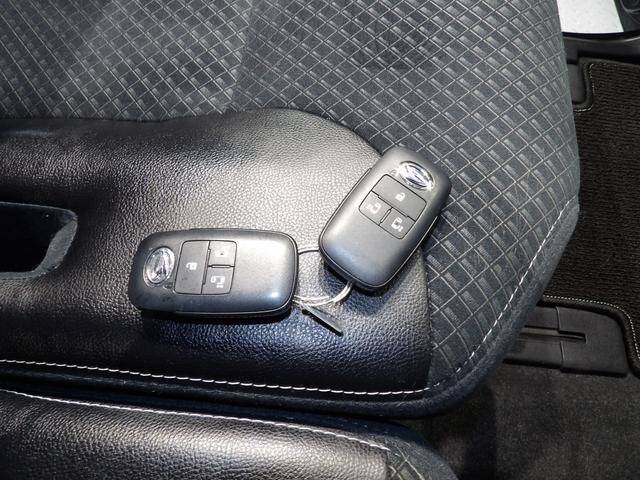 タント カスタムＸ　４ＷＤ　ミラクルオープン両側スライドドア（左側電動）　ＬＥＤヘッドライト　スマートアシスト　運転席ロングスライドシート　プッシュボタンスタート　オートエアコン　純正１４インチアルミ（23枚目）