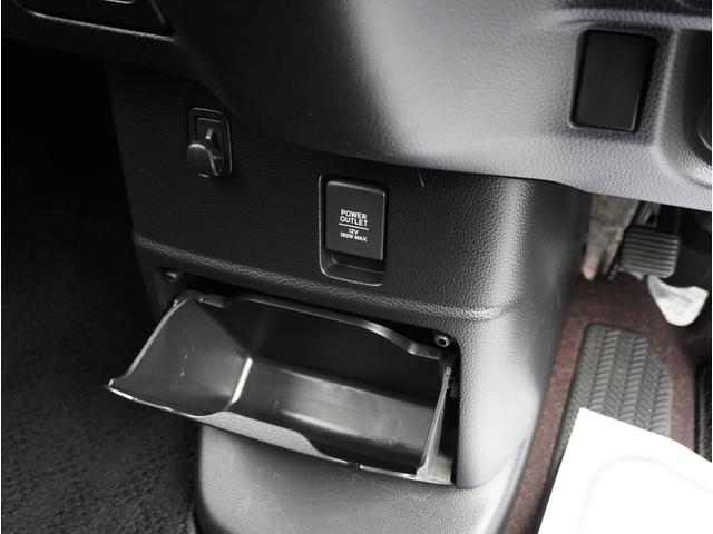 Ｎ－ＢＯＸ Ｇ・Ｌターボホンダセンシング　ターボ車　両側パワスラ　Ｂカメラ　純正ナビ　フルセグ　Ｂｌｕｅｔｏｏｔｈ対応　ＵＳＢ接続可　クルコン　パドルシフト　オートライト　スマートキー２本　ＥＴＣ　ＤＶＤ　ＬＥＤヘッドライト　純正アルミ（32枚目）