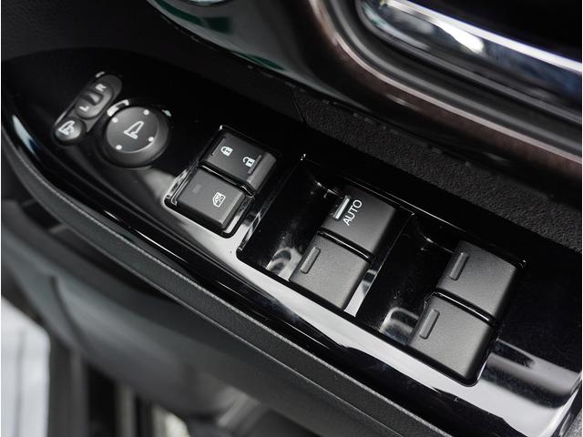 Ｎ－ＢＯＸ Ｇ・Ｌターボホンダセンシング　ターボ車　両側パワスラ　Ｂカメラ　純正ナビ　フルセグ　Ｂｌｕｅｔｏｏｔｈ対応　ＵＳＢ接続可　クルコン　パドルシフト　オートライト　スマートキー２本　ＥＴＣ　ＤＶＤ　ＬＥＤヘッドライト　純正アルミ（44枚目）