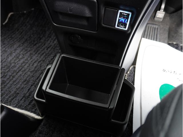 ヴォクシー ＺＳ　煌ＩＩ　シルクブレイズＦエアロ　アルパインナビ製デジタルインナーミラー＆前後ドラレコ　両側パワスラ　純正９型ナビフルセグ　Ｂｌｕｅｔｏｏｔｈ　ＵＳＢ接続　Ｂカメラ　ＥＴＣ　ＬＥＤヘッド＆フォグ　純正アルミ（41枚目）