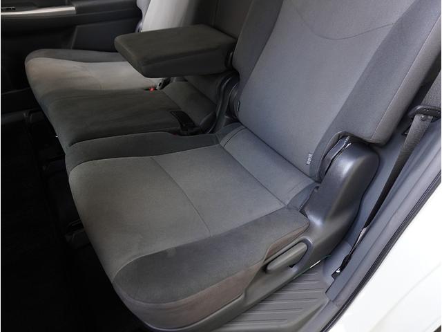 プリウスアルファ Ｓツーリングセレクション　ナビ／フルセグＴＶ／バックカメラ／Ｂｌｕｅｔｏｏｔｈ対応／アイドリングストップ／ＥＴＣ／前後ドラレコ／オートライト／オートエアコン／プッシュスタート／キセノンヘッドライト／純正アルミホイール／（41枚目）