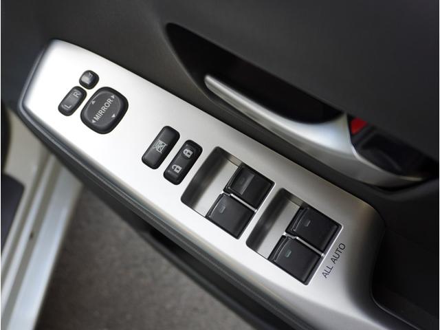 プリウスアルファ Ｓツーリングセレクション　ナビ／フルセグＴＶ／バックカメラ／Ｂｌｕｅｔｏｏｔｈ対応／アイドリングストップ／ＥＴＣ／前後ドラレコ／オートライト／オートエアコン／プッシュスタート／キセノンヘッドライト／純正アルミホイール／（47枚目）