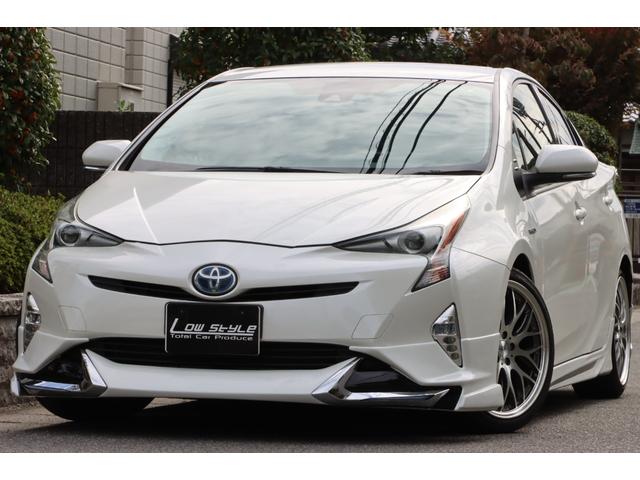 プリウス Ｓ　社外１８インチアルミホイール／フルエアロ／ＬＥＤヘッドライト＆フォグ／ナビ／フルセグＴＶ／Ｂｌｕｅｔｏｏｔｈ対応／バックカメラ／スマートキー／Ｐスタート／ＥＴＣ／オートライト／ステアリングスイッチ（2枚目）