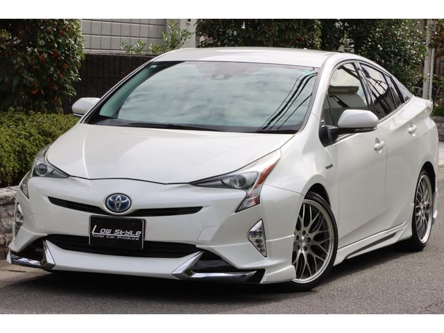 プリウス Ｓ　社外１８インチアルミホイール／フルエアロ／ＬＥＤヘッドライト＆フォグ／ナビ／フルセグＴＶ／Ｂｌｕｅｔｏｏｔｈ対応／バックカメラ／スマートキー／Ｐスタート／ＥＴＣ／オートライト／ステアリングスイッチ（3枚目）