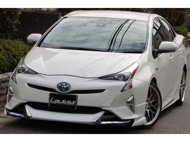 プリウス Ｓ　社外１８インチアルミホイール／フルエアロ／ＬＥＤヘッドライト＆フォグ／ナビ／フルセグＴＶ／Ｂｌｕｅｔｏｏｔｈ対応／バックカメラ／スマートキー／Ｐスタート／ＥＴＣ／オートライト／ステアリングスイッチ（4枚目）