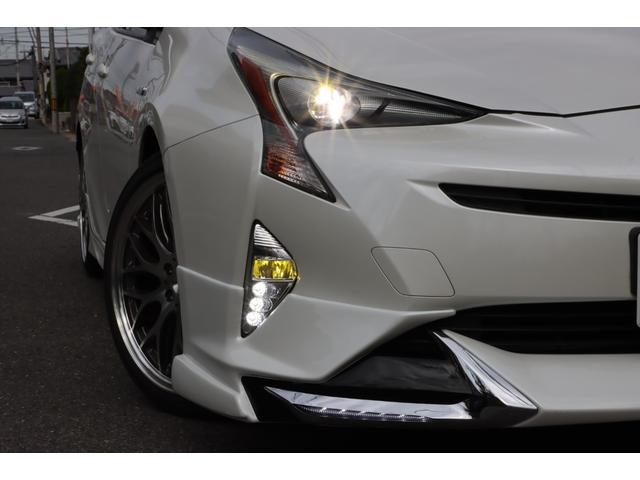 プリウス Ｓ　社外１８インチアルミホイール／フルエアロ／ＬＥＤヘッドライト＆フォグ／ナビ／フルセグＴＶ／Ｂｌｕｅｔｏｏｔｈ対応／バックカメラ／スマートキー／Ｐスタート／ＥＴＣ／オートライト／ステアリングスイッチ（16枚目）