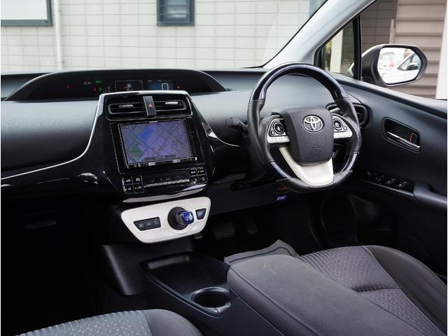 プリウス Ｓ　社外１８インチアルミホイール／フルエアロ／ＬＥＤヘッドライト＆フォグ／ナビ／フルセグＴＶ／Ｂｌｕｅｔｏｏｔｈ対応／バックカメラ／スマートキー／Ｐスタート／ＥＴＣ／オートライト／ステアリングスイッチ（34枚目）