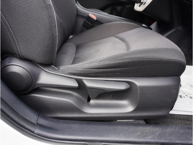 プリウス Ｓ　社外１８インチアルミホイール／フルエアロ／ＬＥＤヘッドライト＆フォグ／ナビ／フルセグＴＶ／Ｂｌｕｅｔｏｏｔｈ対応／バックカメラ／スマートキー／Ｐスタート／ＥＴＣ／オートライト／ステアリングスイッチ（56枚目）