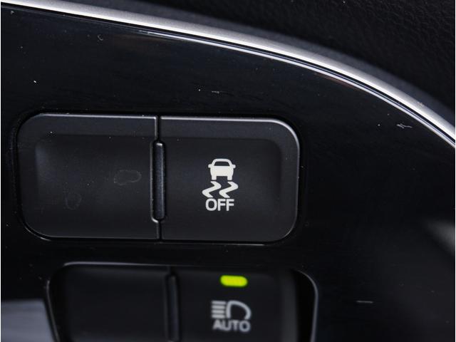 プリウス Ｓ　社外１８インチアルミホイール／フルエアロ／ＬＥＤヘッドライト＆フォグ／ナビ／フルセグＴＶ／Ｂｌｕｅｔｏｏｔｈ対応／バックカメラ／スマートキー／Ｐスタート／ＥＴＣ／オートライト／ステアリングスイッチ（61枚目）