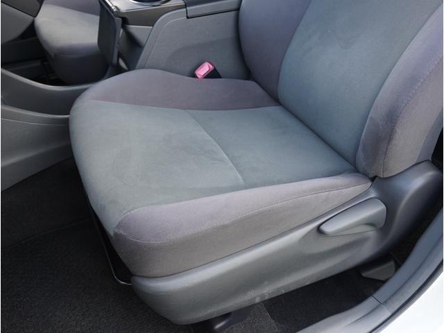 プリウスアルファ Ｓ　純正ナビ／フルセグＴＶ／バックカメラ／Ｂｌｕｅｔｏｏｔｈ対応／ＣＤ再生可／ＧＰＳレーダー探知機／ドラレコ／スマートキー２本／Ｐスタート／オートライト／ステアスイッチ／ＥＴＣ／クルコン／ＬＥＤヘッド（52枚目）