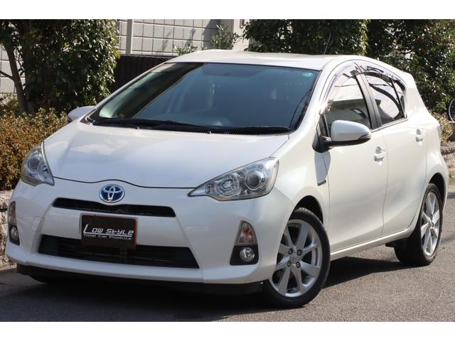 アクア G ナビ/フルセグTV/ETC/キーレス/アイドリングストップ/ヘッドライトレベライザー/オートエアコン/電動格納式ミラー/横滑り防止装置/エアコン/パワステ/パワーウインドウ/ドアバイザー/Pガラス(2枚目)