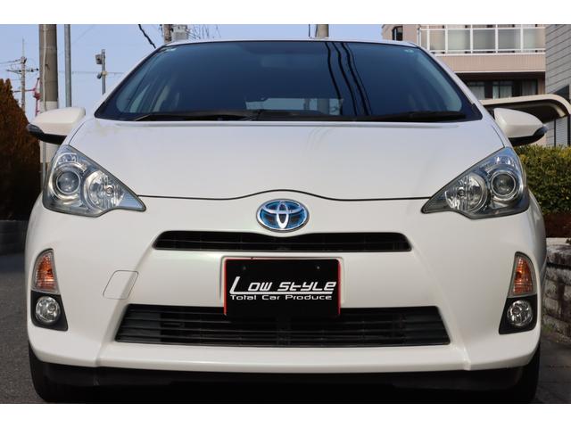 アクア G ナビ/フルセグTV/ETC/キーレス/アイドリングストップ/ヘッドライトレベライザー/オートエアコン/電動格納式ミラー/横滑り防止装置/エアコン/パワステ/パワーウインドウ/ドアバイザー/Pガラス(5枚目)