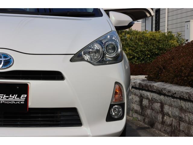 アクア G ナビ/フルセグTV/ETC/キーレス/アイドリングストップ/ヘッドライトレベライザー/オートエアコン/電動格納式ミラー/横滑り防止装置/エアコン/パワステ/パワーウインドウ/ドアバイザー/Pガラス(7枚目)