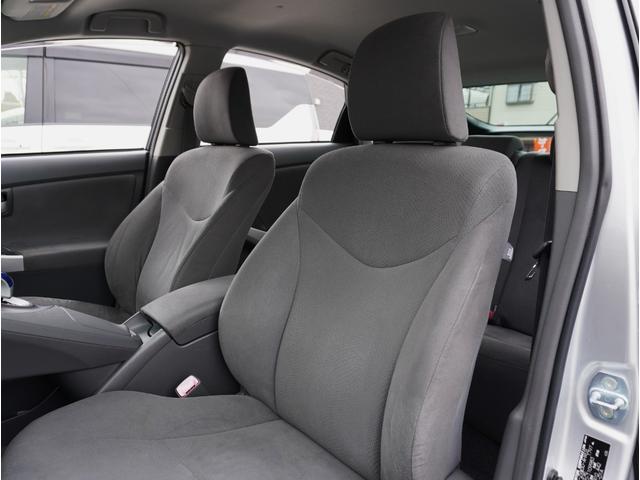 プリウス S 純正ナビ/バックカメラ/ETC/スマートキー2本/アイドリングストップ/ステアスイッチ/オートライト/オートエアコン/プッシュスタート/ヘッドライトレベライザー/純正アルミ(52枚目)