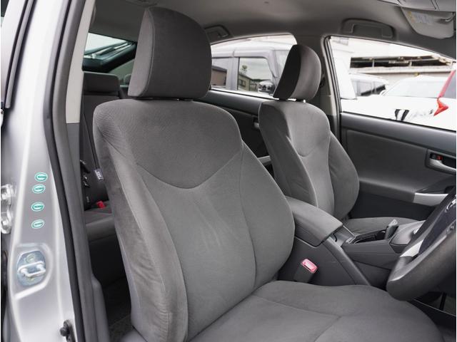 プリウス S 純正ナビ/バックカメラ/ETC/スマートキー2本/アイドリングストップ/ステアスイッチ/オートライト/オートエアコン/プッシュスタート/ヘッドライトレベライザー/純正アルミ(56枚目)