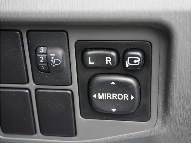 プリウス S 純正ナビ/バックカメラ/ETC/スマートキー2本/アイドリングストップ/ステアスイッチ/オートライト/オートエアコン/プッシュスタート/ヘッドライトレベライザー/純正アルミ(61枚目)