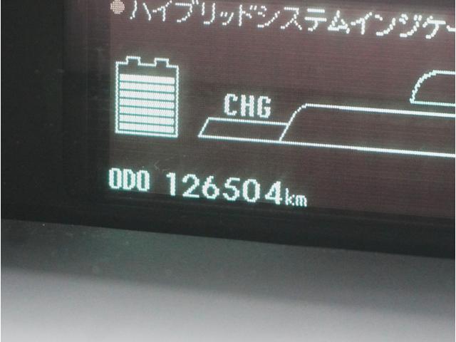 プリウス S 純正ナビ/バックカメラ/ETC/スマートキー2本/アイドリングストップ/ステアスイッチ/オートライト/オートエアコン/プッシュスタート/ヘッドライトレベライザー/純正アルミ(64枚目)