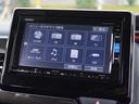 Ｇ・Ｌターボホンダセンシング　ターボ車　両側パワスラ　Ｂカメラ　純正ナビ　フルセグ　Ｂｌｕｅｔｏｏｔｈ対応　ＵＳＢ接続可　クルコン　パドルシフト　オートライト　スマートキー２本　ＥＴＣ　ＤＶＤ　ＬＥＤヘッドライト　純正アルミ（26枚目）