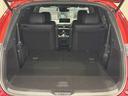 シートを倒すと大きい荷物も収納可能です。