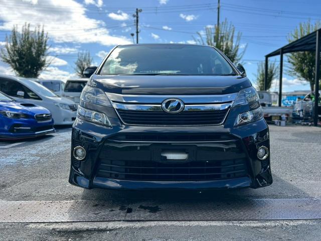 ヴェルファイア ２．４Ｚ　ゴールデンアイズ　両側電動スライドドア、パワーバックトランク、ナビ、ＴＶ、バックカメラ、Ｂｌｕｅｔｏｏｔｈ、フリップダウンモニター、ナノイー、オートライト、オットマン、スマートキー、ＥＴＣ、パワーウィンドウ（12枚目）