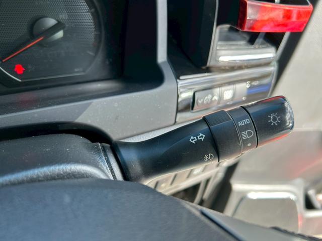 ヴェルファイア ２．４Ｚ　ゴールデンアイズ　両側電動スライドドア、パワーバックトランク、ナビ、ＴＶ、バックカメラ、Ｂｌｕｅｔｏｏｔｈ、フリップダウンモニター、ナノイー、オートライト、オットマン、スマートキー、ＥＴＣ、パワーウィンドウ（27枚目）