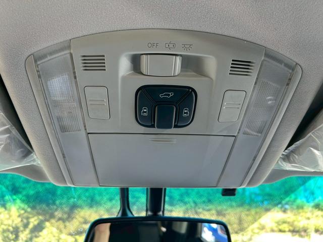 ヴェルファイア ２．４Ｚ　ゴールデンアイズ　両側電動スライドドア、パワーバックトランク、ナビ、ＴＶ、バックカメラ、Ｂｌｕｅｔｏｏｔｈ、フリップダウンモニター、ナノイー、オートライト、オットマン、スマートキー、ＥＴＣ、パワーウィンドウ（39枚目）