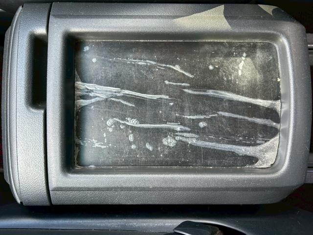 ヴェルファイア ２．４Ｚ　ゴールデンアイズ　両側電動スライドドア、パワーバックトランク、ナビ、ＴＶ、バックカメラ、Ｂｌｕｅｔｏｏｔｈ、フリップダウンモニター、ナノイー、オートライト、オットマン、スマートキー、ＥＴＣ、パワーウィンドウ（41枚目）