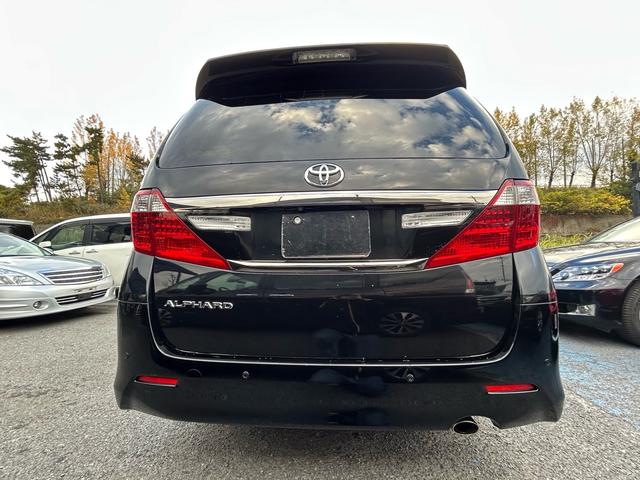 アルファード 240S タイプゴールド 両側電動スライドドア、パワーバックトランク、禁煙車、アルパイン9インチナビ、フルセグTV、Bluetooth、バックカメラ、ビルドインETC、オットマン、ハーフレザーシート、スマートキー、電動格納ミラ(20枚目)