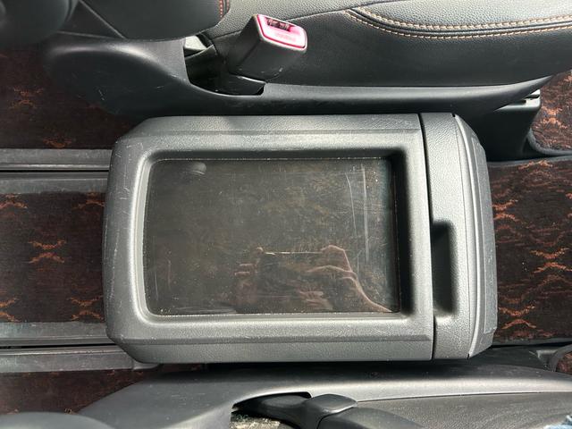 アルファード 240S タイプゴールド 両側電動スライドドア、パワーバックトランク、禁煙車、アルパイン9インチナビ、フルセグTV、Bluetooth、バックカメラ、ビルドインETC、オットマン、ハーフレザーシート、スマートキー、電動格納ミラ(49枚目)