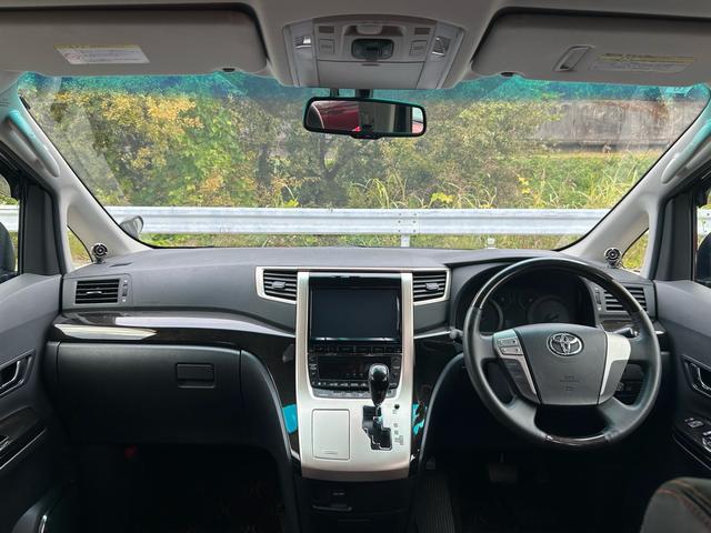 アルファード 240S タイプゴールド 両側電動スライドドア、パワーバックトランク、禁煙車、アルパイン9インチナビ、フルセグTV、Bluetooth、バックカメラ、ビルドインETC、オットマン、ハーフレザーシート、スマートキー、電動格納ミラ(58枚目)