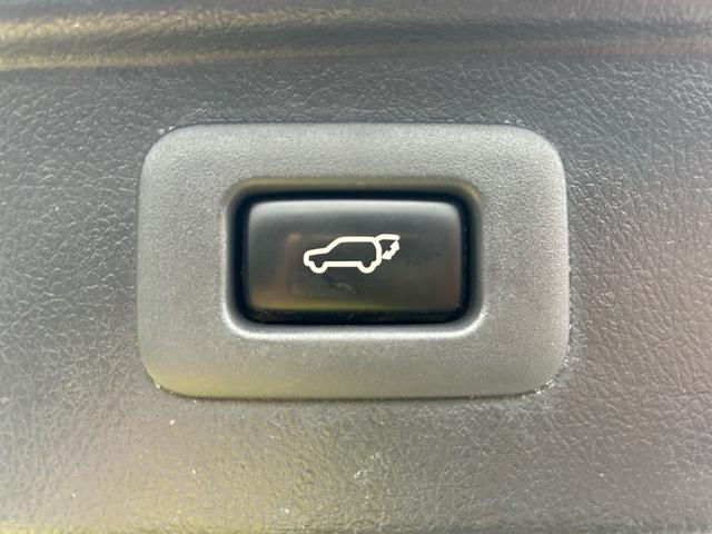 アルファード 240S タイプゴールド 両側電動スライドドア、パワーバックトランク、禁煙車、アルパイン9インチナビ、フルセグTV、Bluetooth、バックカメラ、ビルドインETC、オットマン、ハーフレザーシート、スマートキー、電動格納ミラ(70枚目)