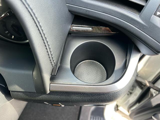 アルファード 2.5S Aパッケージ タイプブラック 両側電動スライドドア、パワーバックトランク、禁煙車、ナノイー、アルパイン10インチナビ、フルセグTV、バックカメラ、Bluetooth、ダブルサンルーフ、オットマン、オートライト、LEDヘッドライト(27枚目)