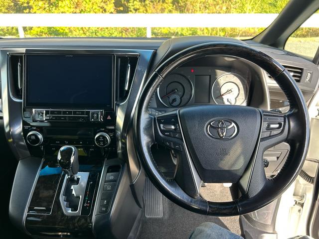 アルファード 2.5S Aパッケージ タイプブラック 両側電動スライドドア、パワーバックトランク、禁煙車、ナノイー、アルパイン10インチナビ、フルセグTV、バックカメラ、Bluetooth、ダブルサンルーフ、オットマン、オートライト、LEDヘッドライト(28枚目)
