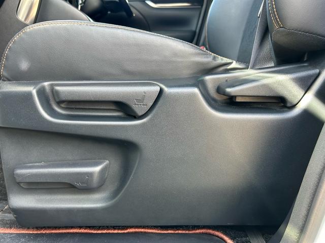 アルファード 2.5S Aパッケージ タイプブラック 両側電動スライドドア、パワーバックトランク、禁煙車、ナノイー、アルパイン10インチナビ、フルセグTV、バックカメラ、Bluetooth、ダブルサンルーフ、オットマン、オートライト、LEDヘッドライト(55枚目)